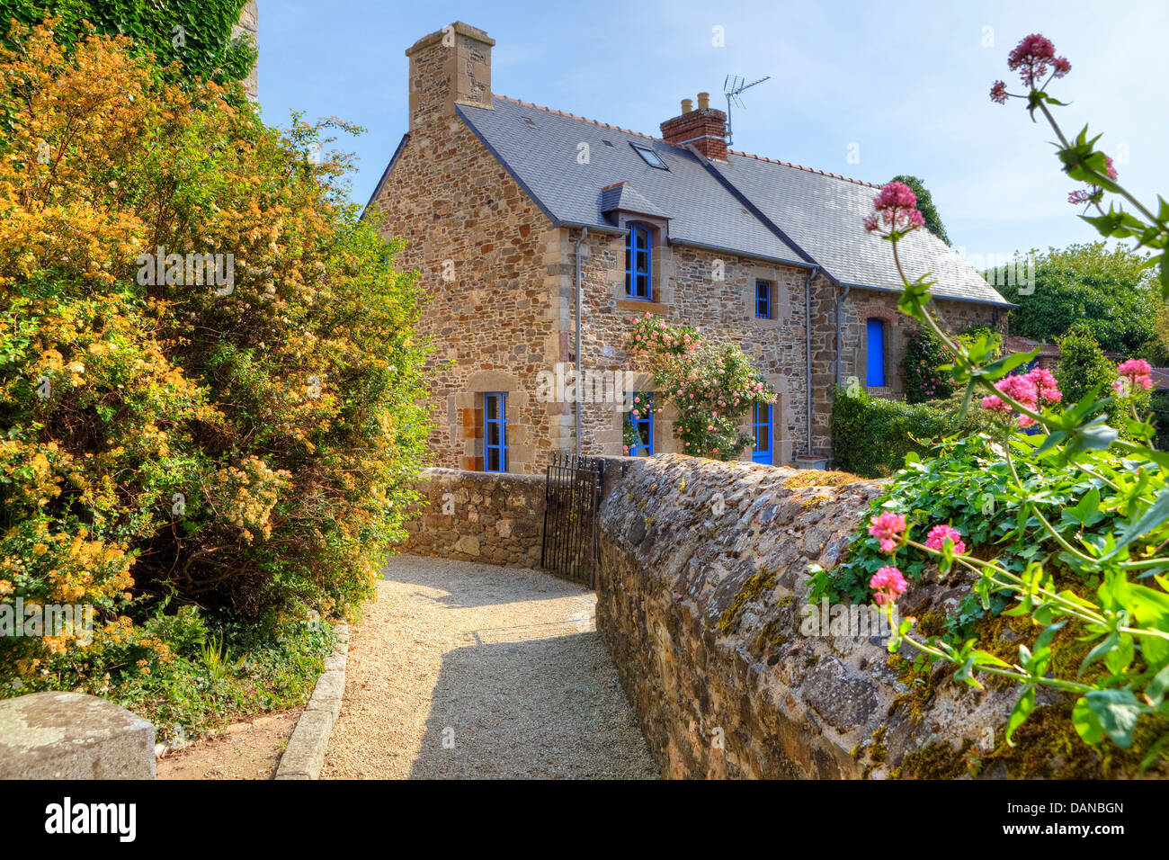 Granit-Ferienhaus in Saint Suliac, Bretagne, Frankreich Stockfoto