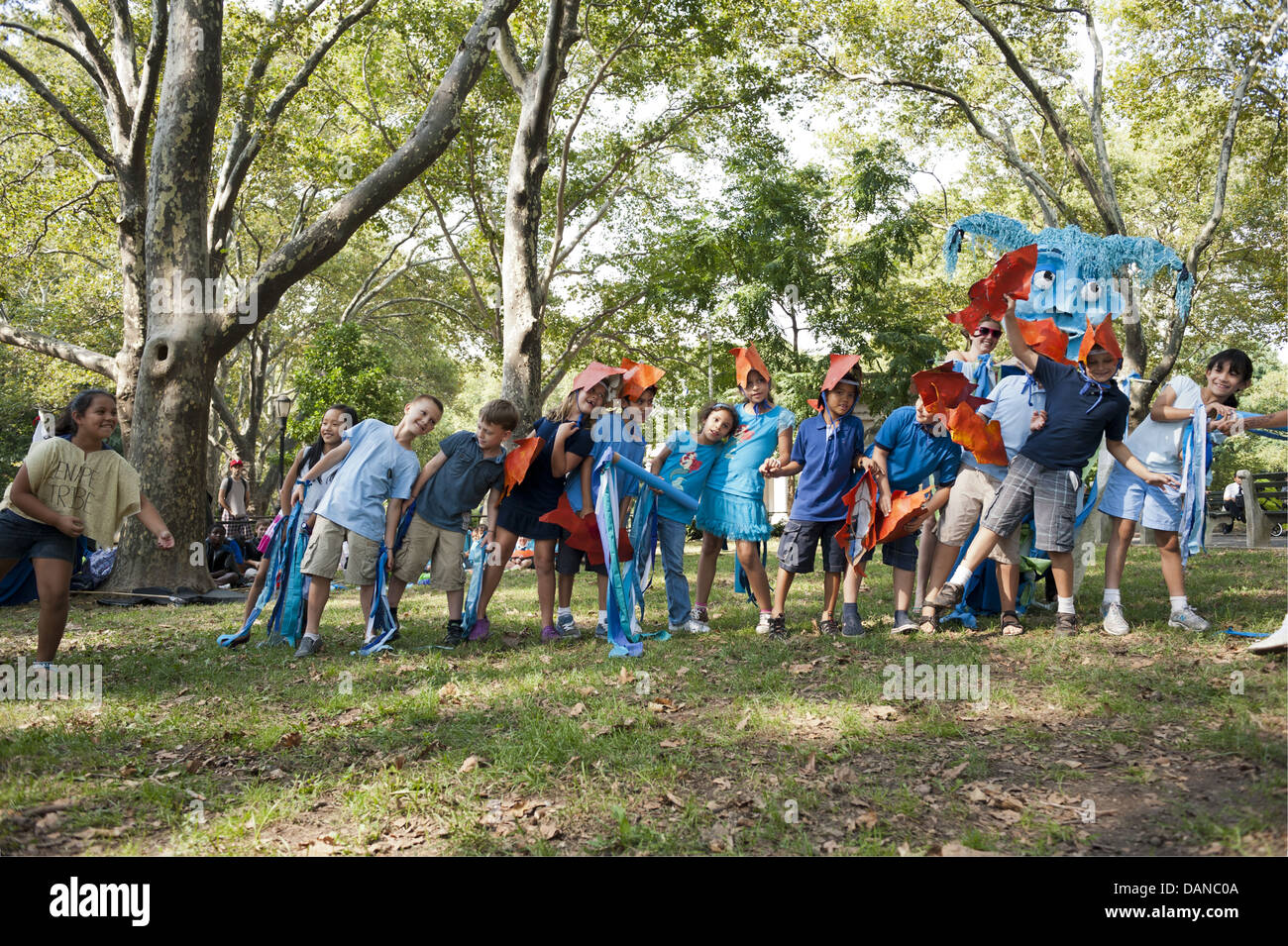 Newtown Creek Marionette Parade und Festzug, Greenpoint, Brooklyn, NY, 2012. Stockfoto