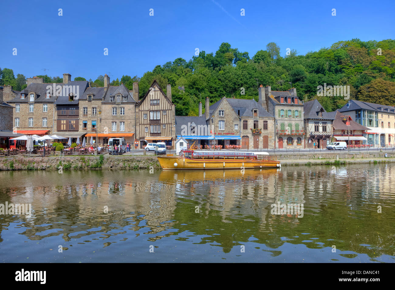 alten Hafen von Dinan, Bretagne, Frankreich Stockfoto