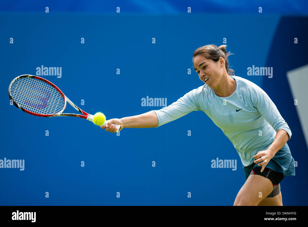 Jamie Hampton der USA in Aktion spielen einzelne übergeben Rückhand Schuss Stockfoto