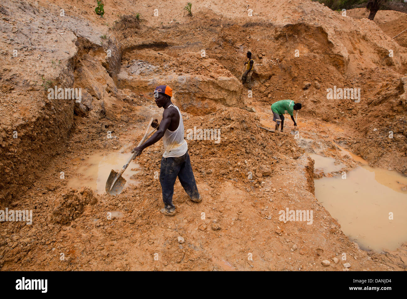 Bergbau für Diamanten im Kono District, Sierra Leone. Stockfoto