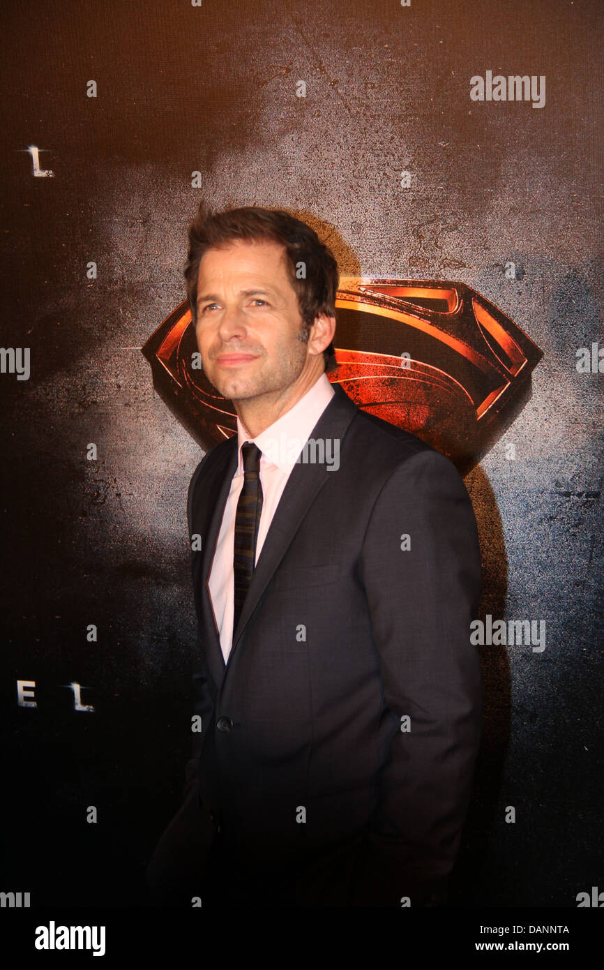 Regisseur Zack Snyder Ankunft auf dem roten Teppich für die australische Premiere von Man of Steel am Event Kinos, George Street. Stockfoto