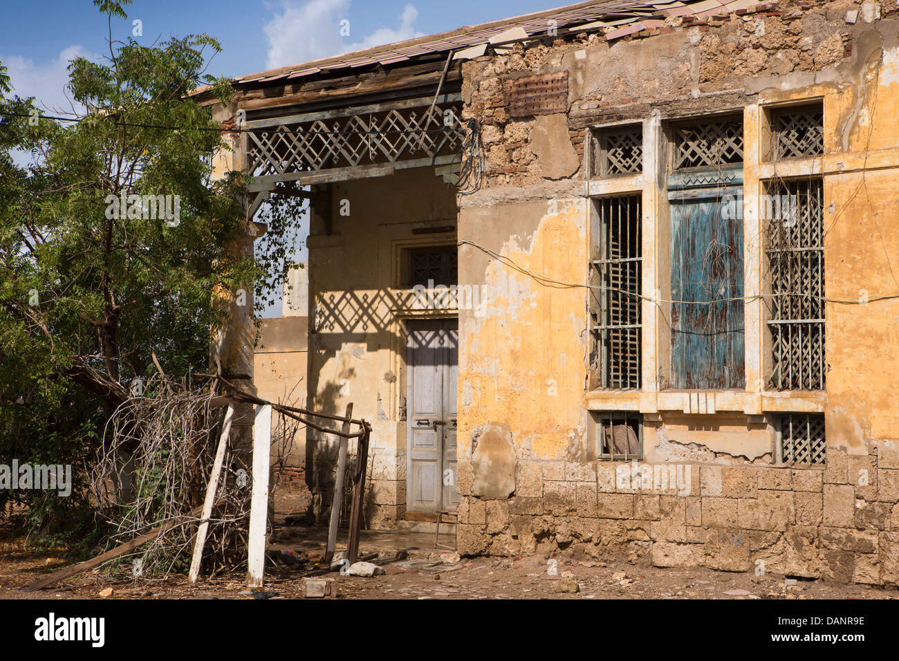 Afrika, Eritrea, Massawa, Tualud Island, zu Hause, im Bereich des ehemaligen Bahnhofs Stockfoto