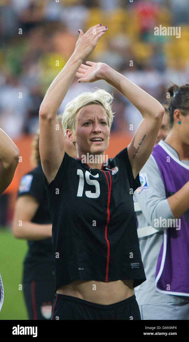 Usa S Megan Rapinoe Wahrend Der Fussball Viertelfinal Spiel Der Fifa Frauen Weltmeisterschaft Zwischen Brasilien Und Den Usa An Das Rudolf Harbig Stadion In Dresden Deutschland 10 Juli 2011 Usa Gewann Mit 5 3 Nach Elfmeterschiessen