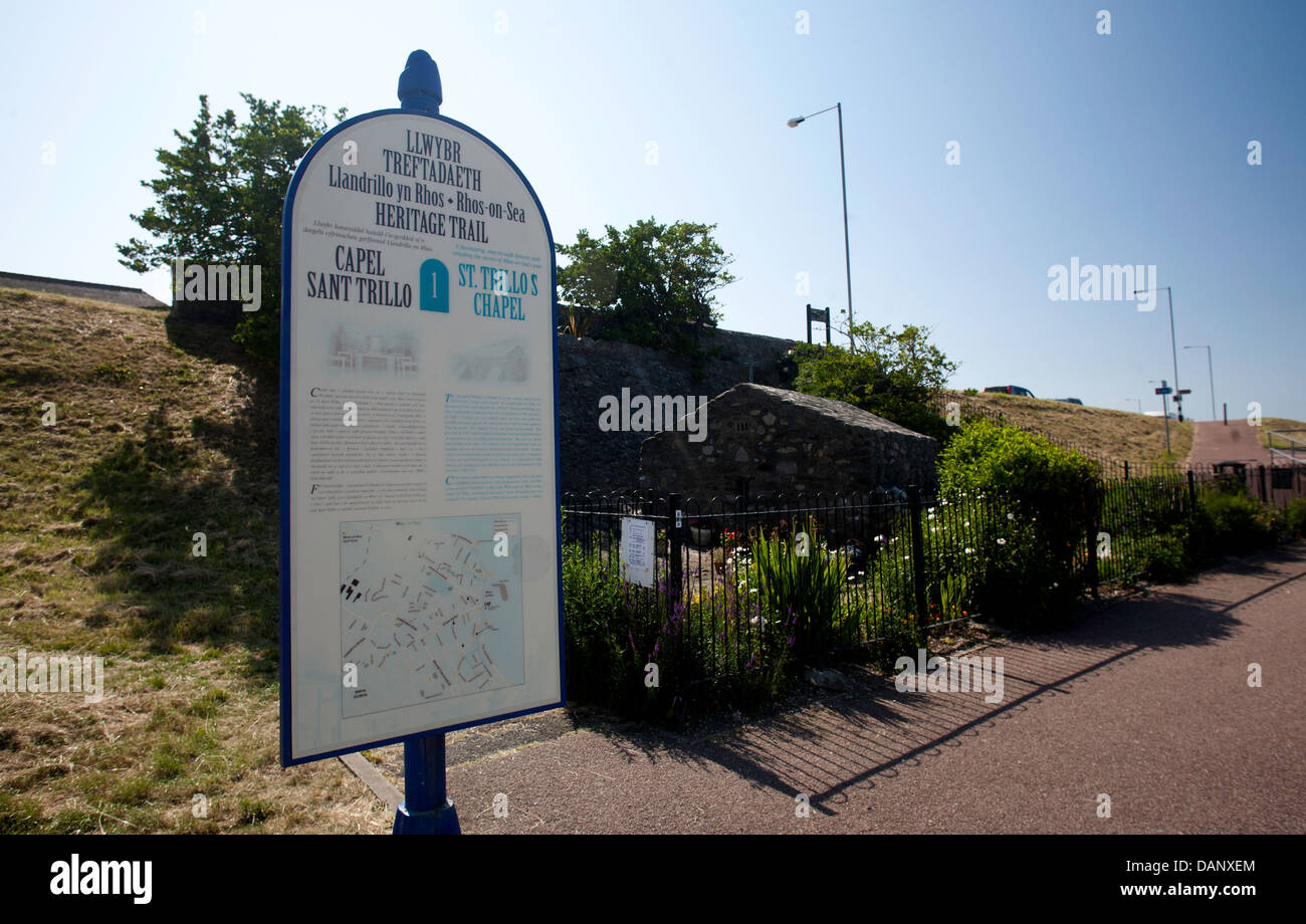 St. Trillo Kapelle auf der Promenade am Rhos auf Meer. Es ist die kleinste Kapelle in Wales Pic Colin Paxton/CP Fotografie Stockfoto