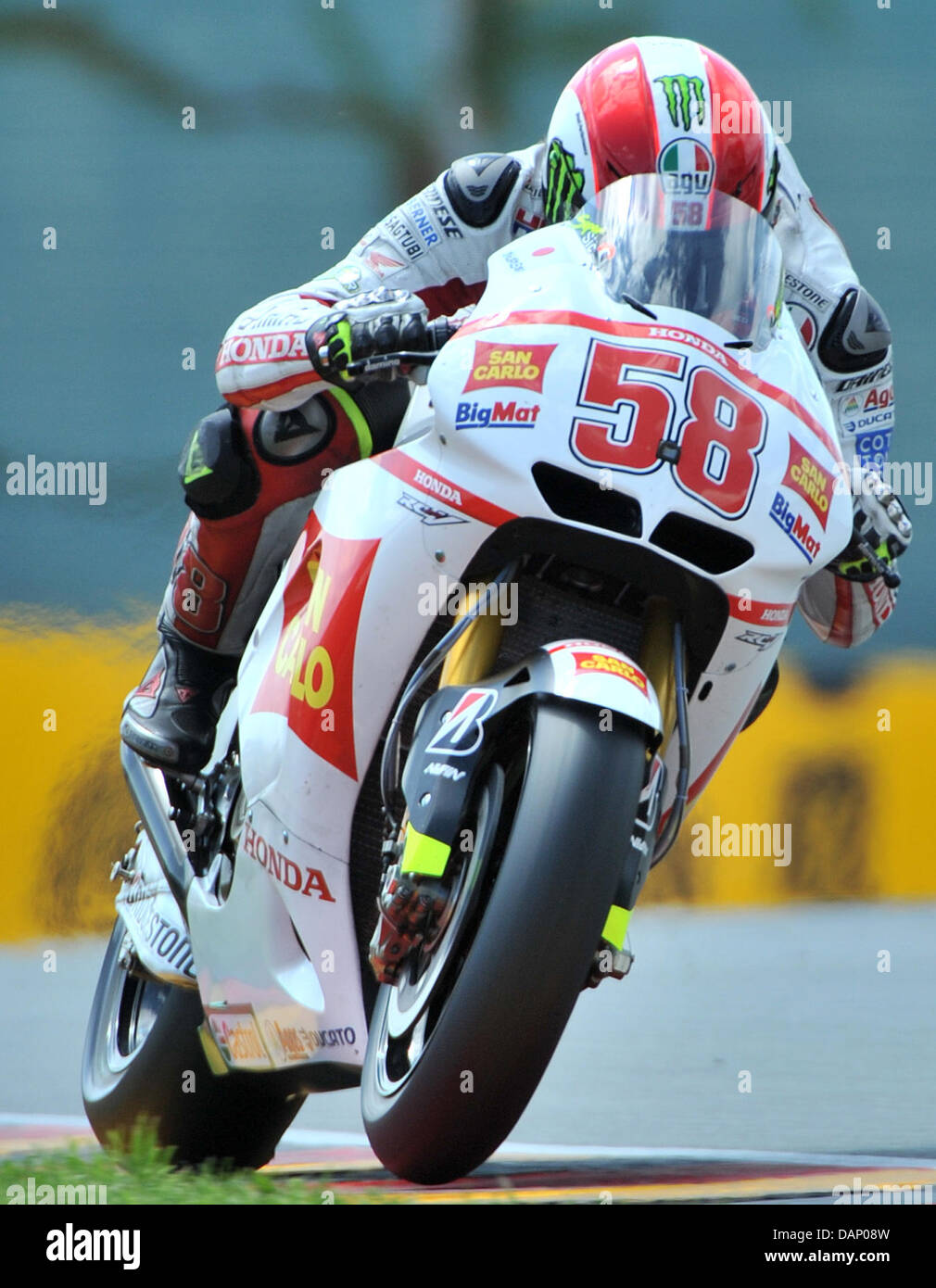 Marco Simoncelli 58 Motorradaufkleber – 2 Zoll Vinyl, 22 Farben, Für Helm, Auto & Mehr