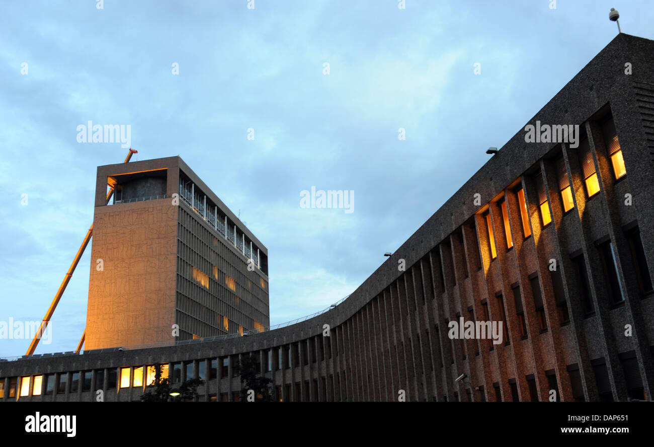 Beschädigte Regierungsgebäude in Oslo, Norwegen, 26 Juli 2011.der Bombardierung der Regierungsgebäude in Oslo und der anschließenden Amoklauf in einem politischen Jugendcamp auf der Insel Utoya am 22. Juli 2011 76 Menschenleben gefordert haben. Foto: Joerg Carstensen Dpa +++(c) Dpa - Bildfunk +++ Stockfoto