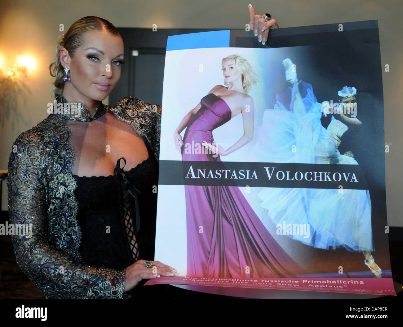 Yalangoch qizlarning shaxsiy yalangochlari