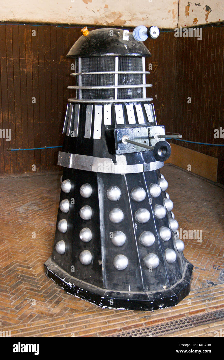 Ein Dalek in einem Stall Stockfoto