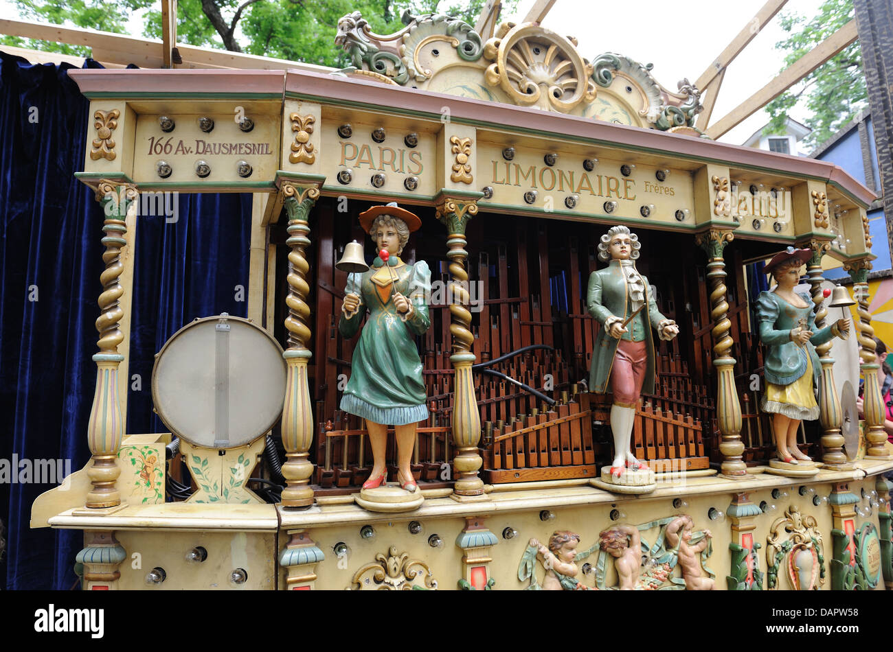 Eine Orgel der Gebrüder Limonaire in Paris im Jahre 1910 machte ist Teil der Fete Paradiso auf Governors Island in New York City. Stockfoto