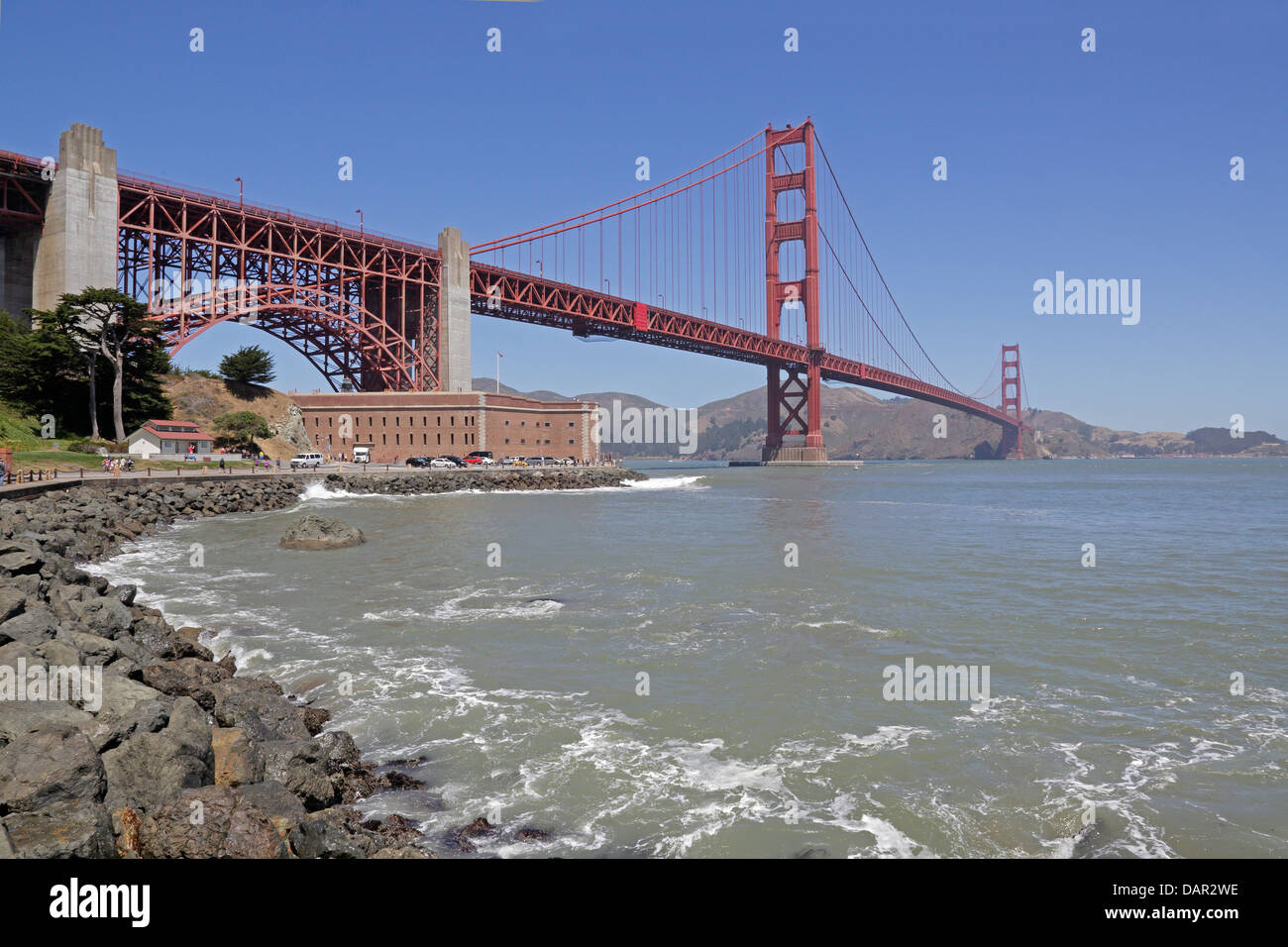 Golden Gate Bridge mit Blick auf Fort Point Stockfoto