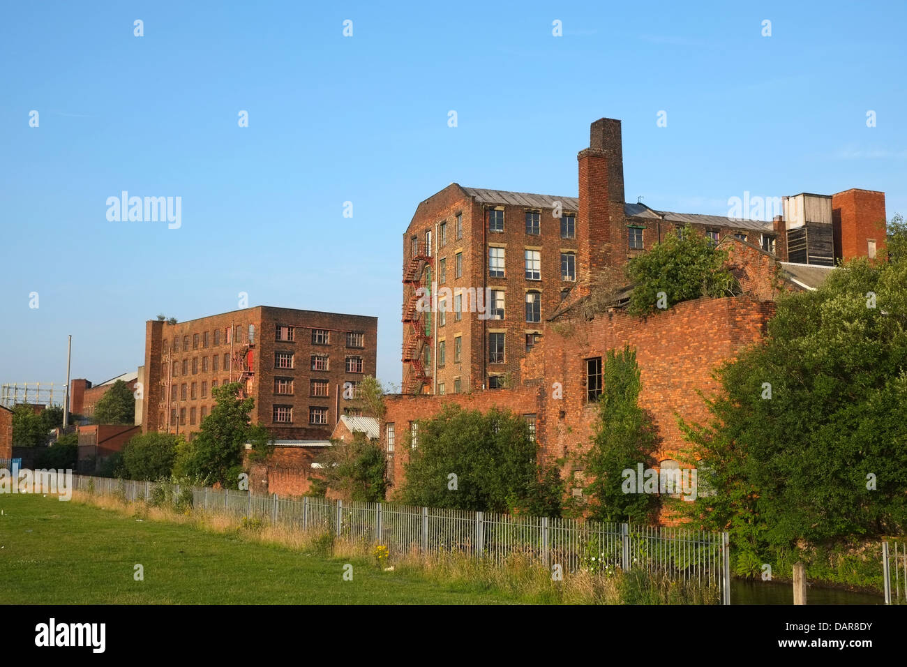 England, Manchester, Islington, verfallene Mühlen und Lagerhallen Stockfoto