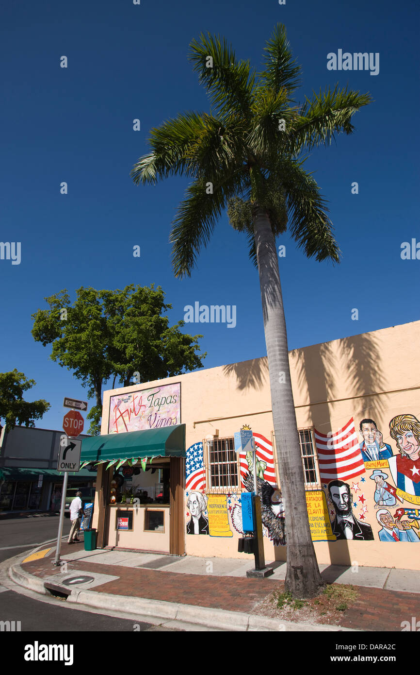 CAFETERIA GUARDABARRANCO KUBANISCHEN AMERIKANISCHEN FOOD KIOSK ACHTE STRAßE LITTLE HAVANA MIAMI FLORIDA VEREINIGTE STAATEN Stockfoto