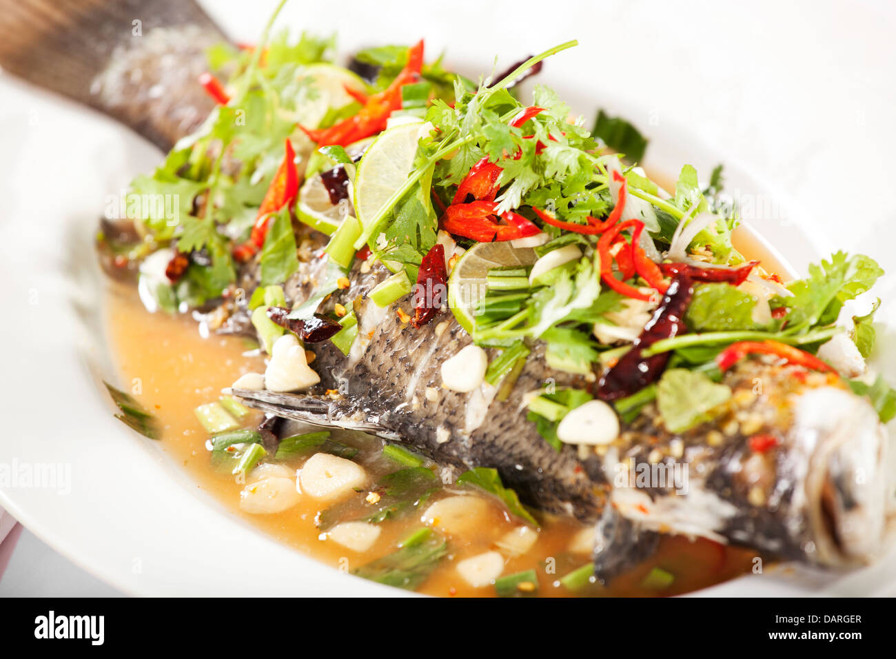 Steamed fish chinese -Fotos und -Bildmaterial in hoher Auflösung – Alamy Steamed fish chinese -Fotos und -Bildmaterial in hoher Auflösung – Alamy