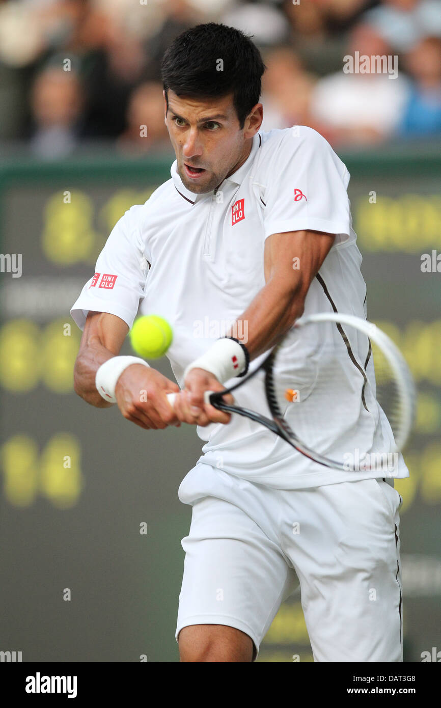 Novak Djokovic spielen bei Wimbledon Tennis Championships 2013 Stockfoto