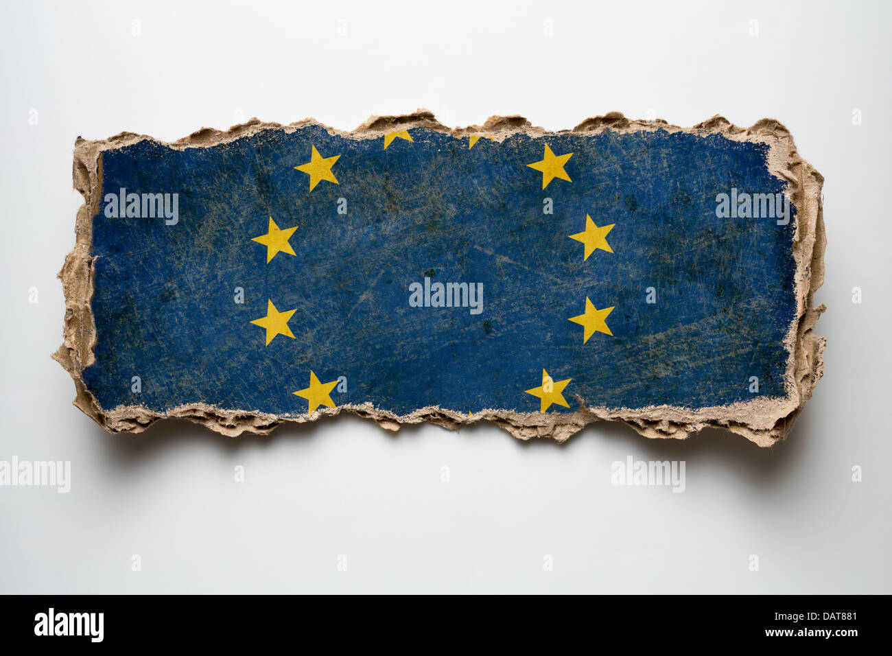 EU-Flagge auf Karton Stück Stockfoto