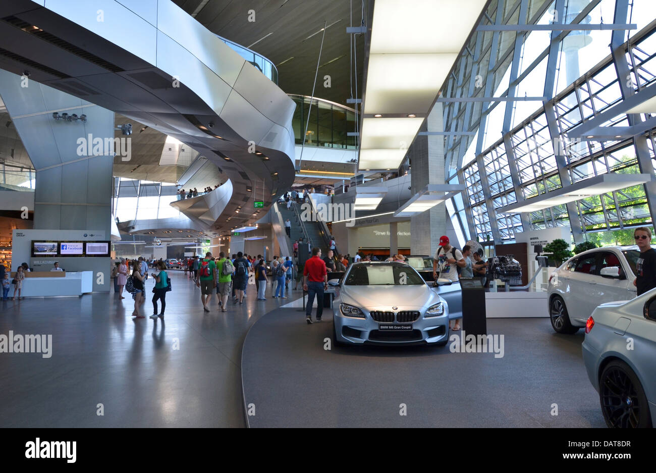 BMW Welt BMW Welt fantastischer futuristische Architektur! München, Bayern, Deutschland Stockfoto