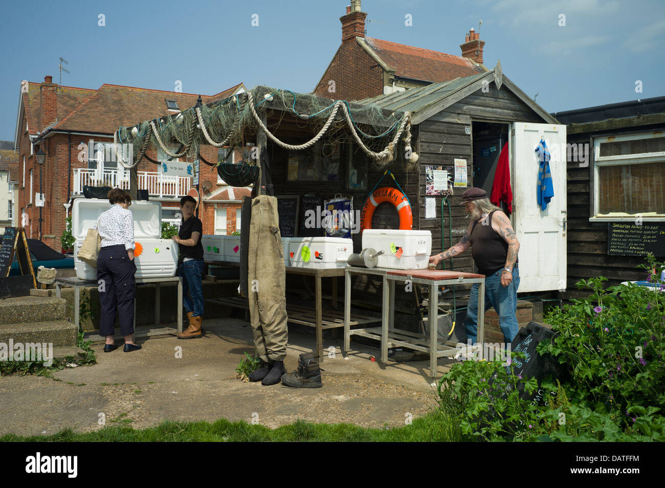 Aldeburgh, an der Küste von Suffolk zieht Besucher aus der Ferne in den Genuss der alten englischen Charme dieser attraktiven Küstenstadt. Stockfoto