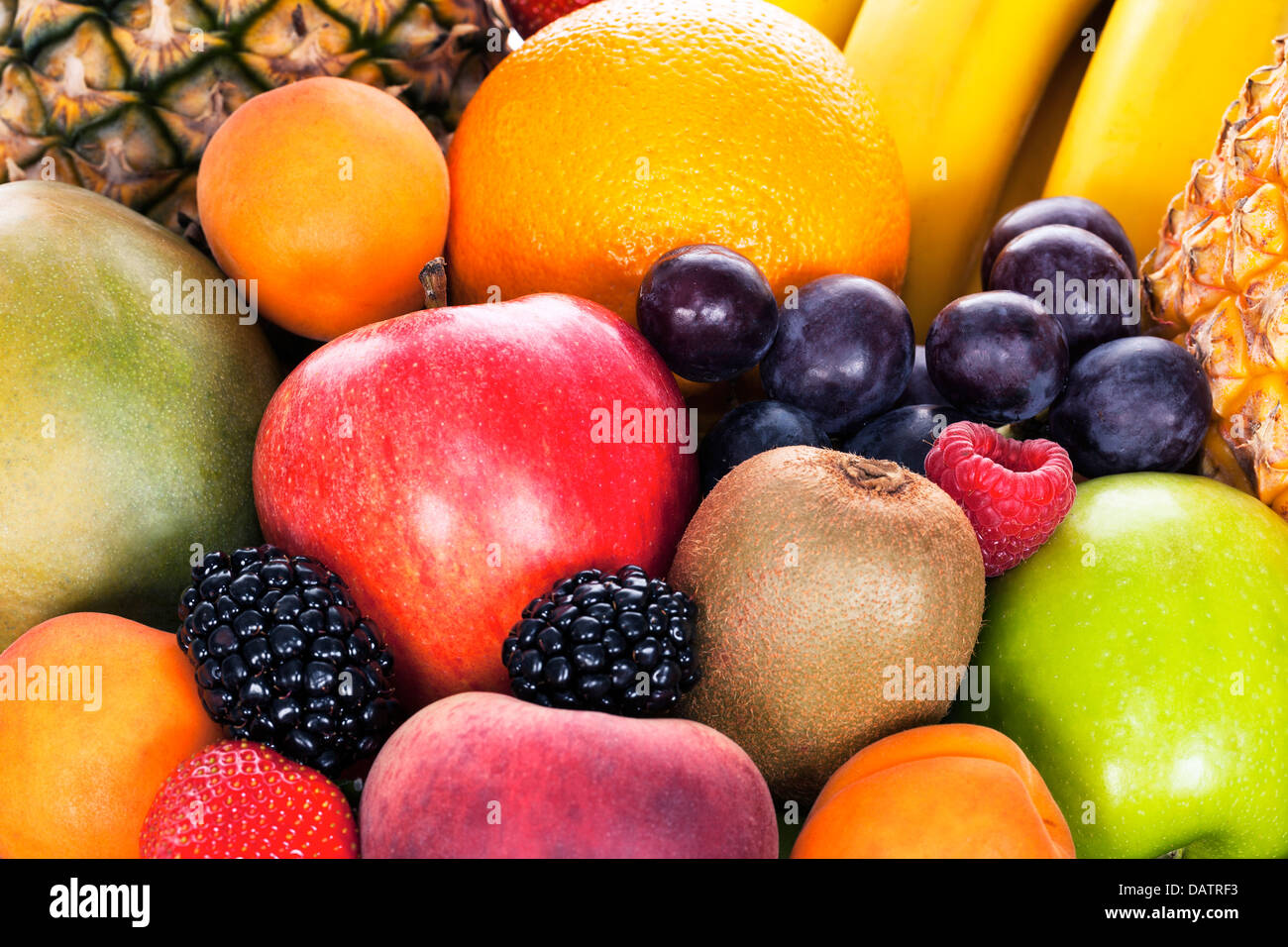 Auswahl an exotischen Früchten im studio Stockfoto