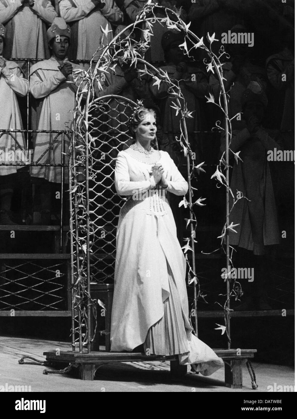 Theater, Oper, 'die Meistersinger von Nürnberg', von Richard Wagner, 3. Akt, 5. Szene, mit GRE Brouwenstijn als Eva, Bayreuther Festspiele, Bayreuth, 1956, Additional-Rights-Clearences-not available Stockfoto