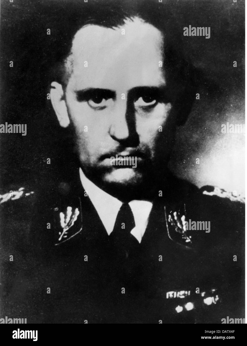 Mueller, Heinrich, 28.4.1900 - 1.5.1945, NS-Funktionär, Leiter des Reichssicherheitshauptamtes IV, Porträt, ca. 1940, Stockfoto