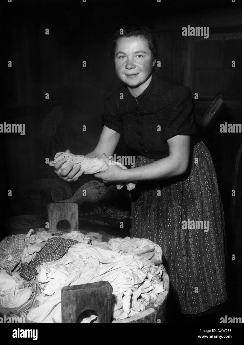 Wäsche Waschen Waschküche Gummischürze Stockfotos und -bilder Kaufen