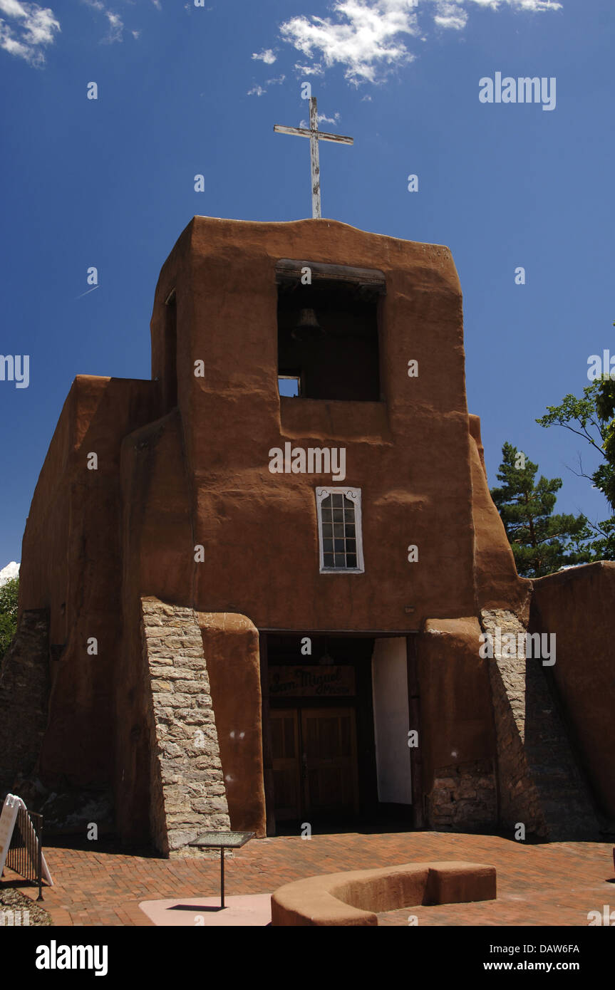 USA. Santa Fe. San Miguel Mission. erbaut zwischen 1610 und 1626. Im 18. Jahrhundert umgebaut. Bundesstaat New Mexico. Stockfoto