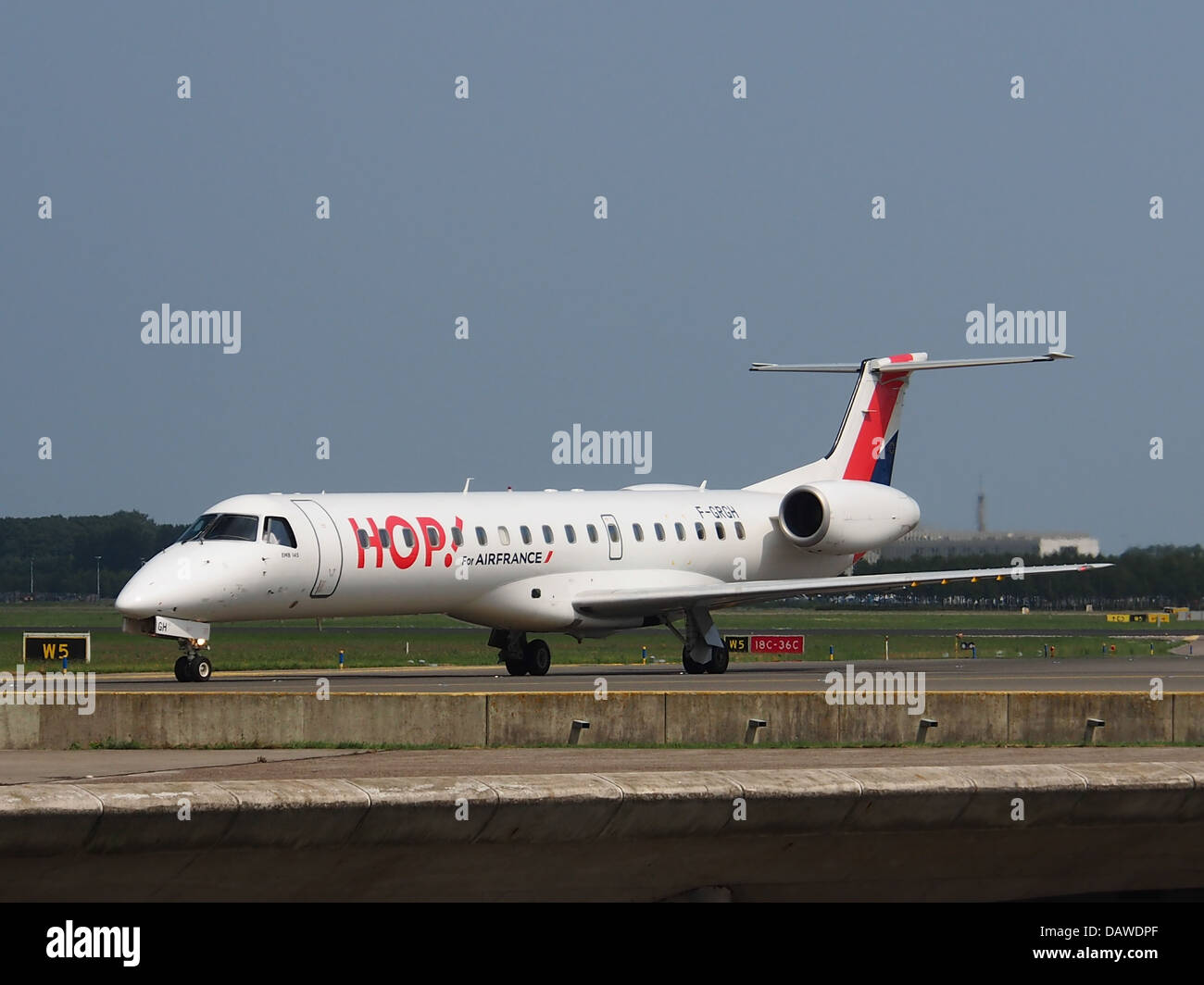 F-GRGH-HOP! Embraer ERJ-145EP - Cn 145120 1 Stockfoto