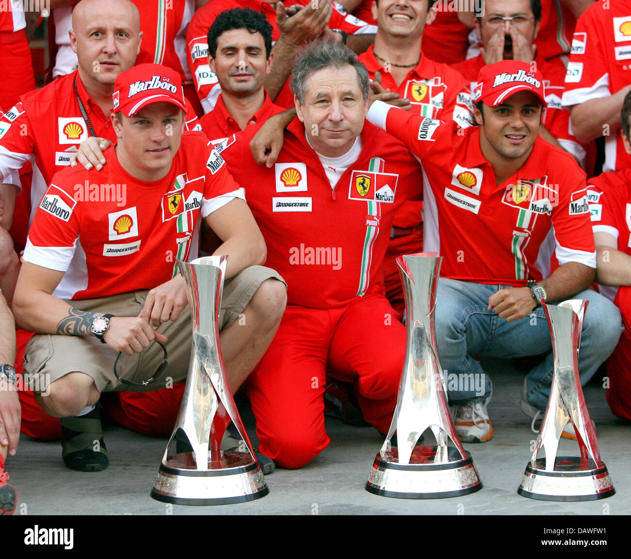 Ferrari team -Fotos und -Bildmaterial in hoher Auflösung – Alamy