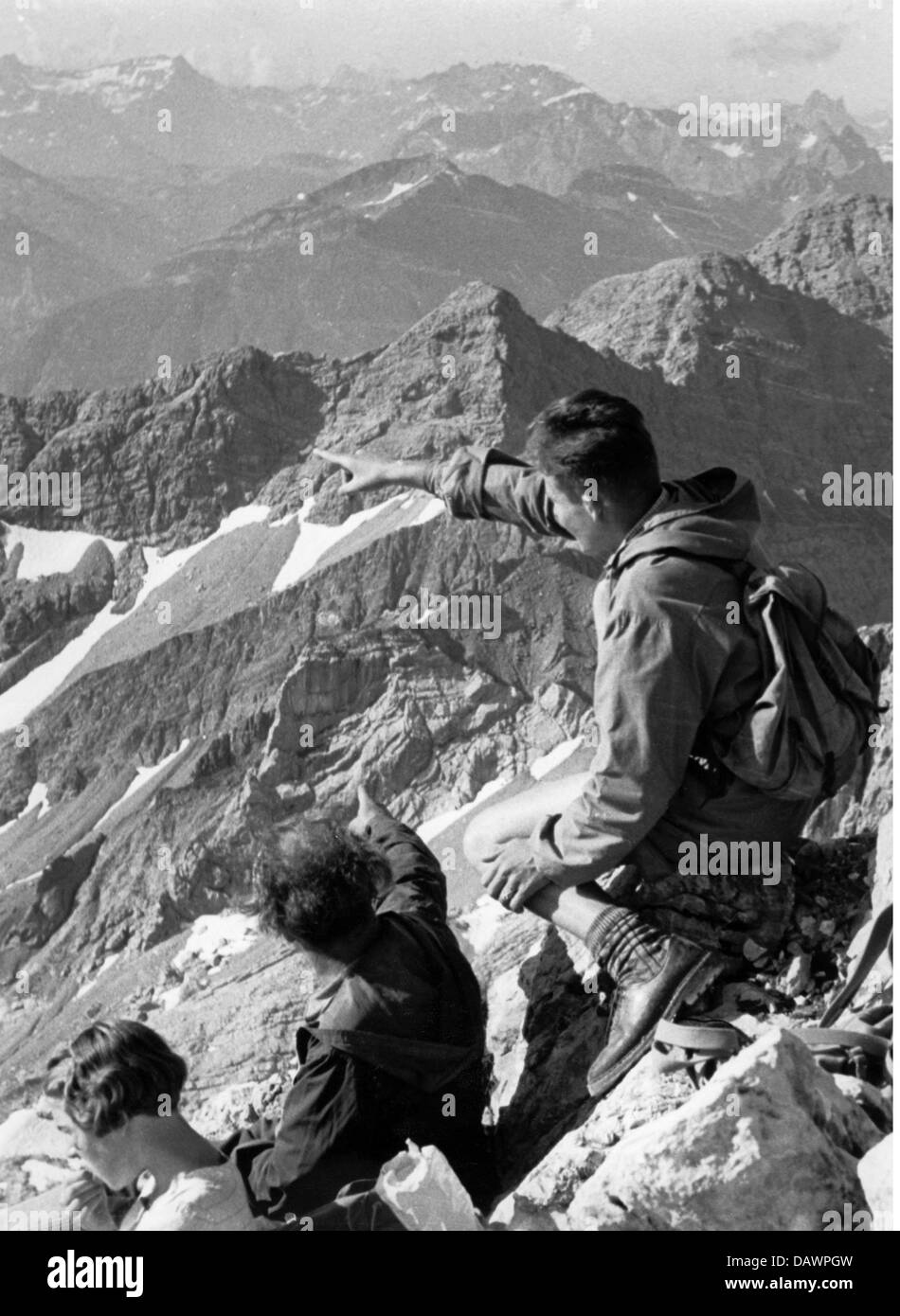 Freizeit, Wandern, Wandern auf dem Gipfel des 'MAEelegabel', 1950, Zusatz-Rechte-Clearences-nicht vorhanden Stockfoto