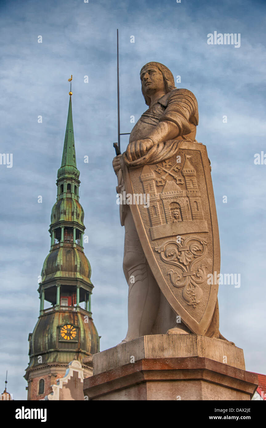 Der Roland-Statue in der lettischen Hauptstadt Riga. Stockfoto