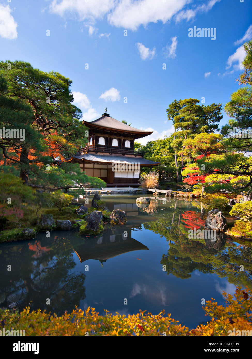 Ginkaku-Ji-Tempel in Kyoto, Japan während der Herbst-Saison. Stockfoto