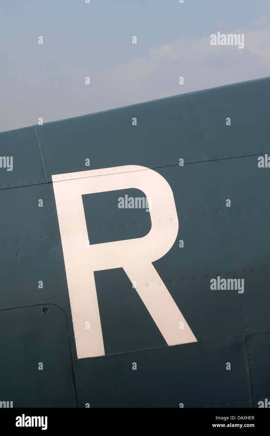 MK XI Spitfire Flugzeug Detail, Buchstabe R Stockfoto