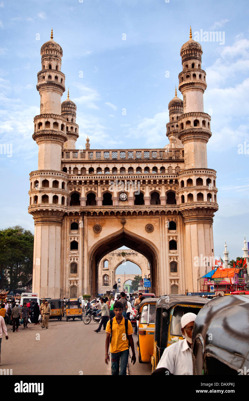 Fassade von einer Moschee, Charminar, Hyderabad, Andhra Pradesh, Indien Stockfoto