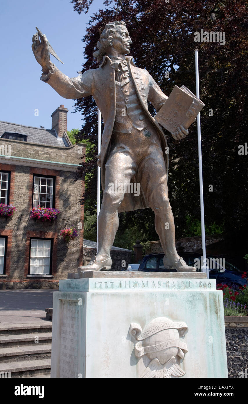 Thomas Paine Statue Thetford Norfolk England Stockfoto