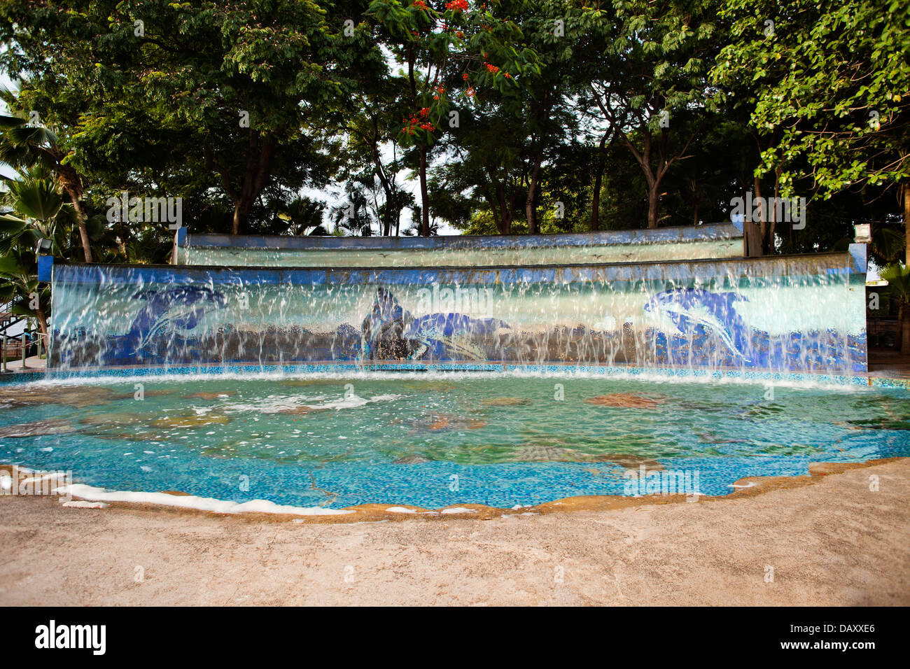 Pool im Park, Lumbini Park, Hyderabad, Andhra Pradesh, Indien Stockfoto