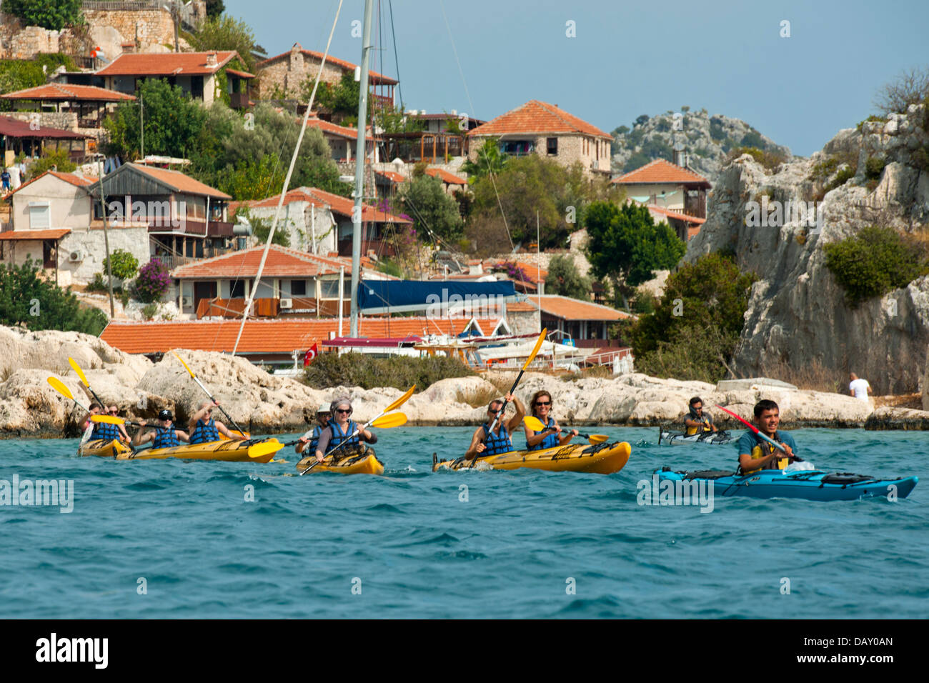 Asien, Ägypten, Provinz Antalya, Kekova Kale Koyü (Simena) Sprachlernspiels der Insel Kekova, Kanufahrer Stockfoto