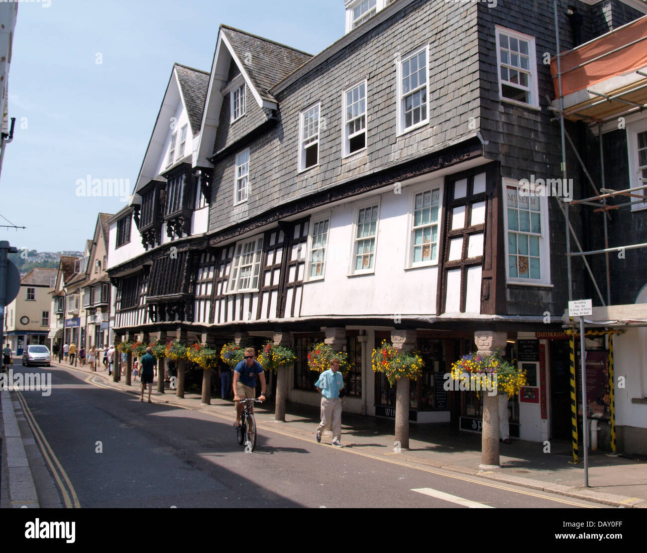 Dartmouth Museum, untergebracht in einem alten Kaufmannshaus, ca. 1640 gebaut. Devon, UK 2013 Stockfoto