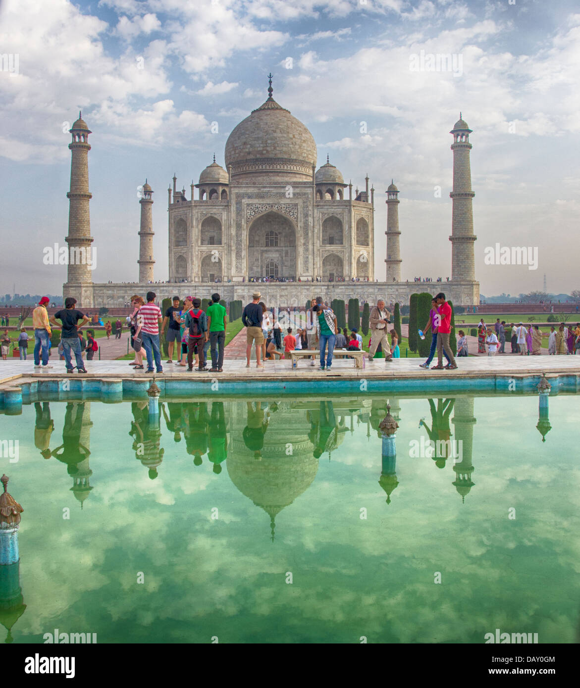 Das Taj Mahal ist eines der sieben Weltwunder und UNESCO-Weltkulturerbe. Stockfoto