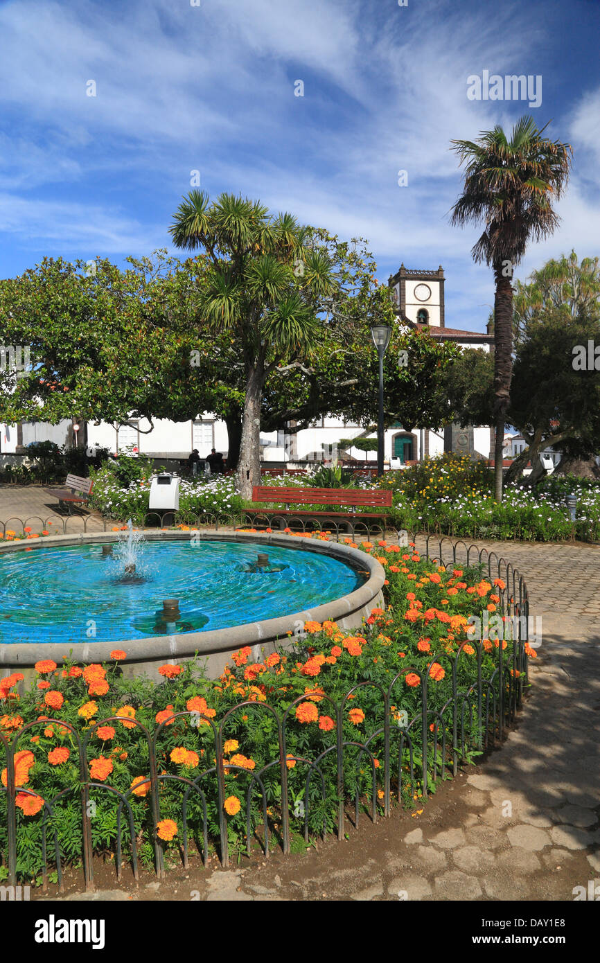 Kleiner Park in der Stadt von Vila Franca do Campo. Sao Miguel, Azoren, Portugal. Stockfoto