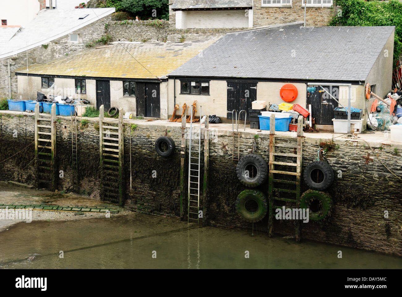Häuser im Dorf Polperro in Cornwall Stockfoto
