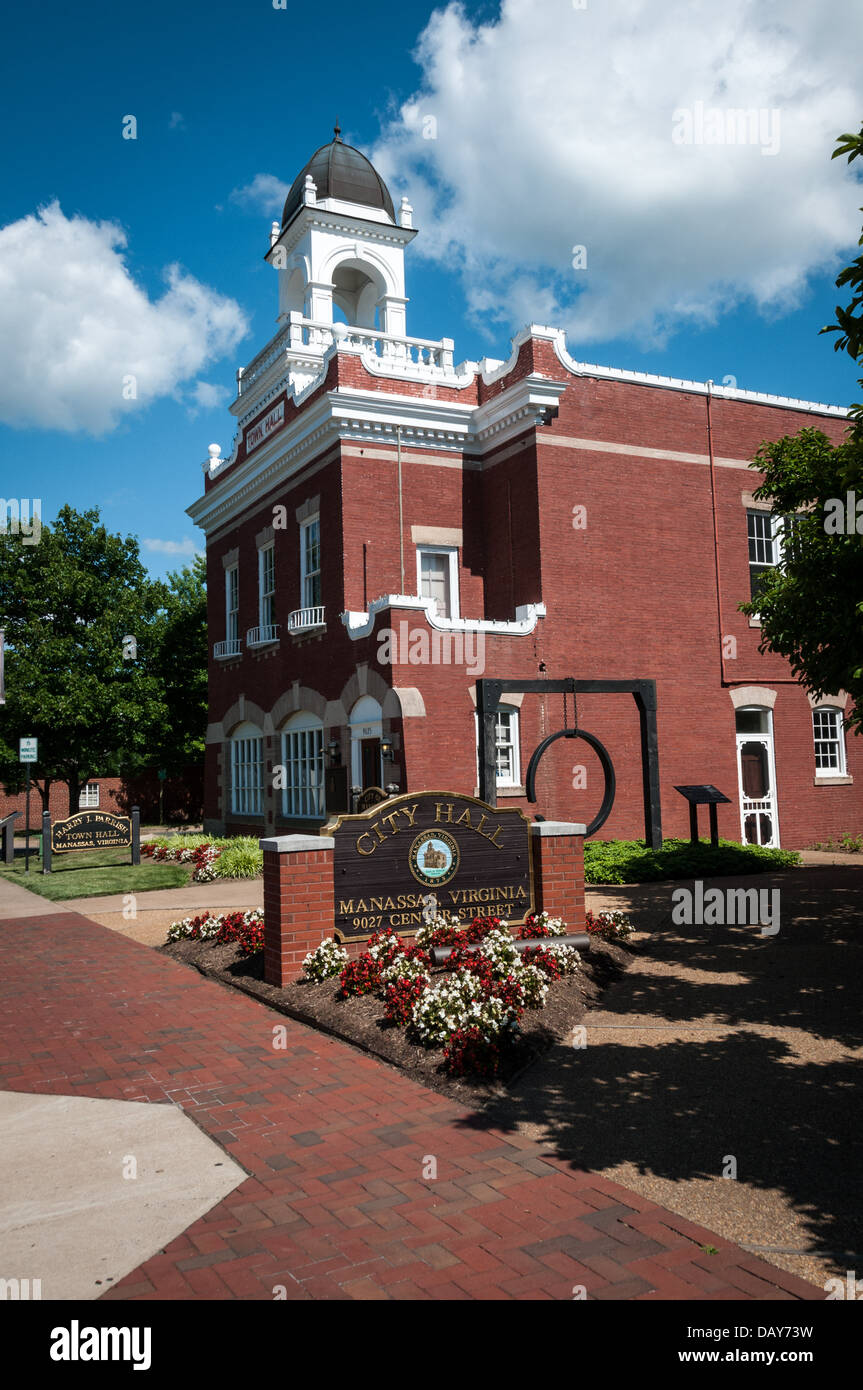 Harry J. Parrish altes Rathaus, Center Street, Manassas, Virginia Stockfoto