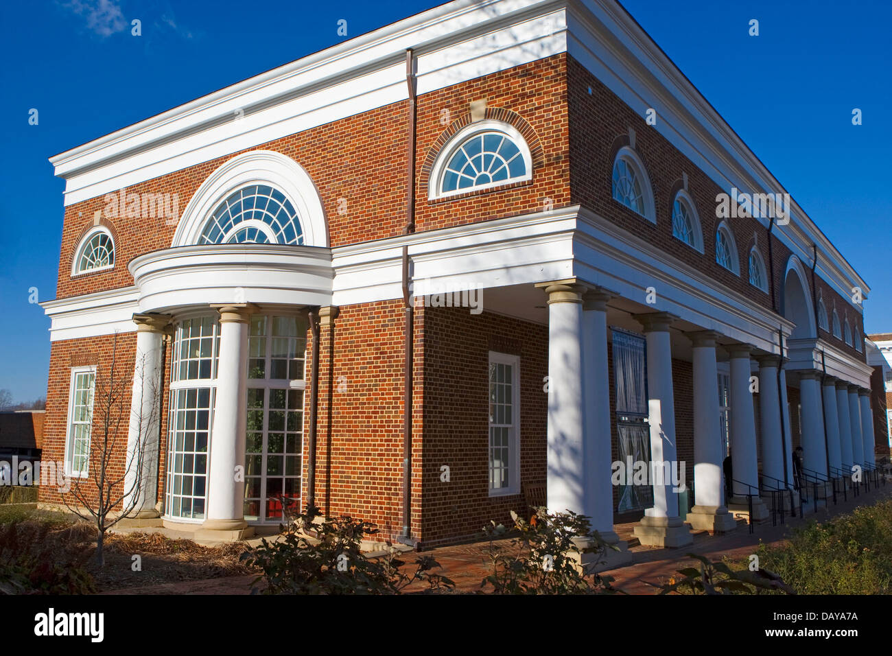 Die Sondersammlungen-Bibliothek auf dem Gelände der University of Virginia, Charlottesville, VA Stockfoto