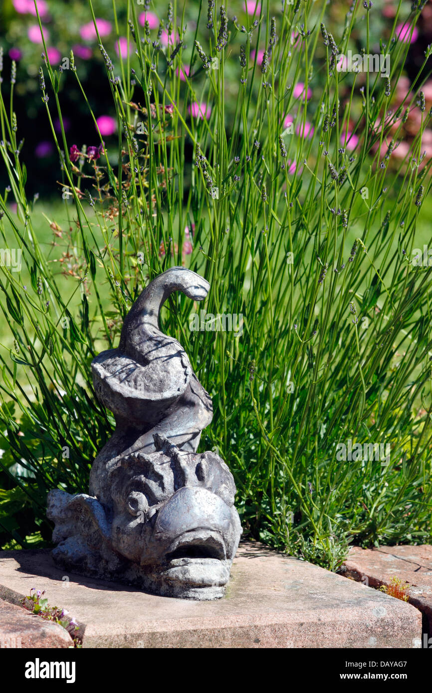 Wasserspeier Garten Ornament Blei. Stockfoto