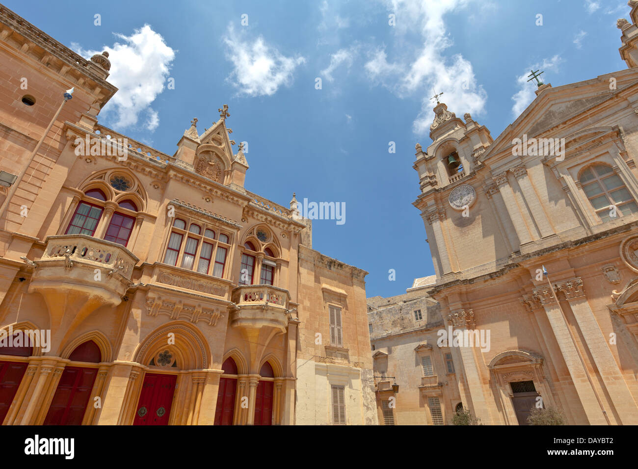 Kirchenuhr Stockfotos und -bilder Kaufen - Alamy