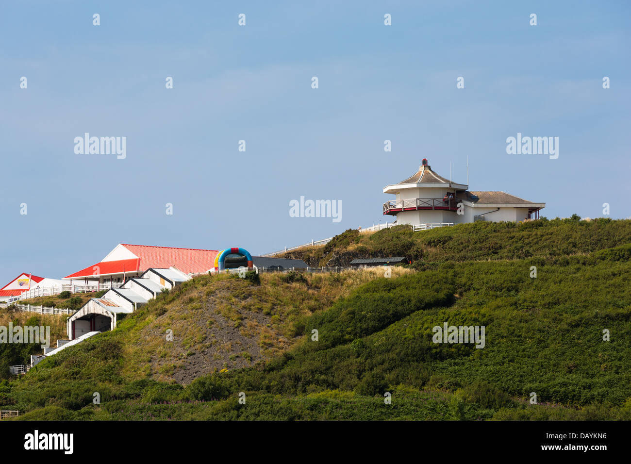 Aberystwyth Klippe Eisenbahn- und Kamera Obscura auf Verfassung Hügel an einem sonnigen Tag Stockfoto