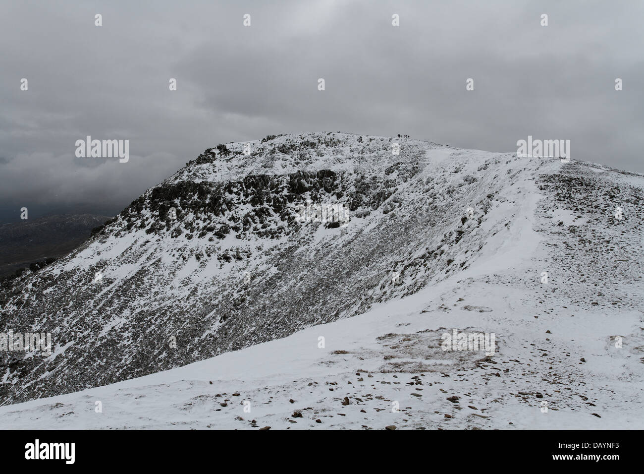 Gipfel des Pen yr Ole Wen, Snowdonia, im winter Stockfoto