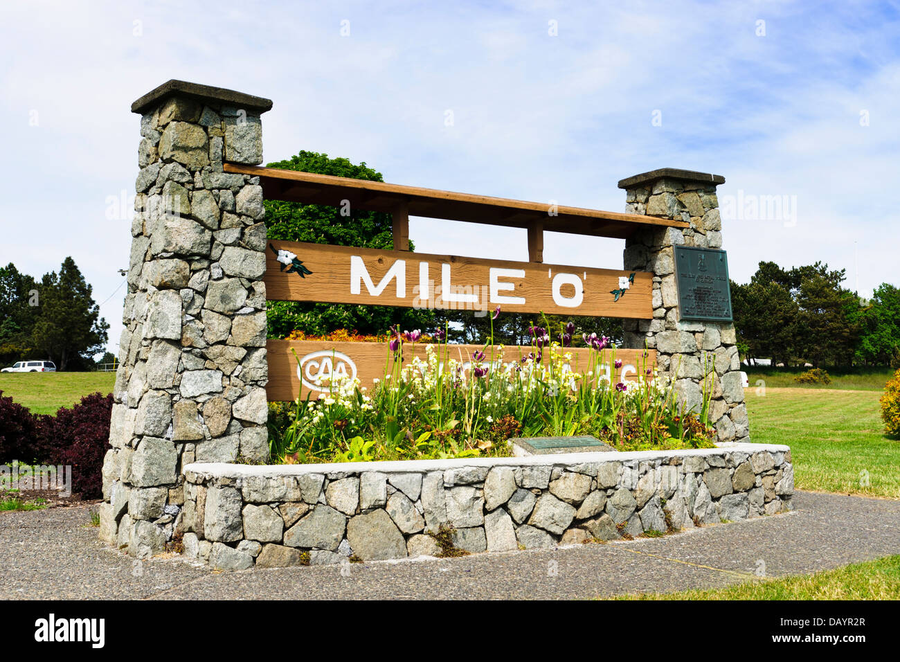 Meile "0" Markierung, Start der trans-Canada Highway. Beacon Hill Park, Victoria, BC, Kanada. Stockfoto