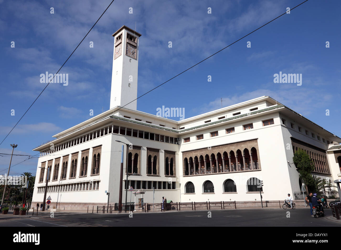 Weiße Gebäude in der Stadt von Casablanca, Marokko Stockfoto