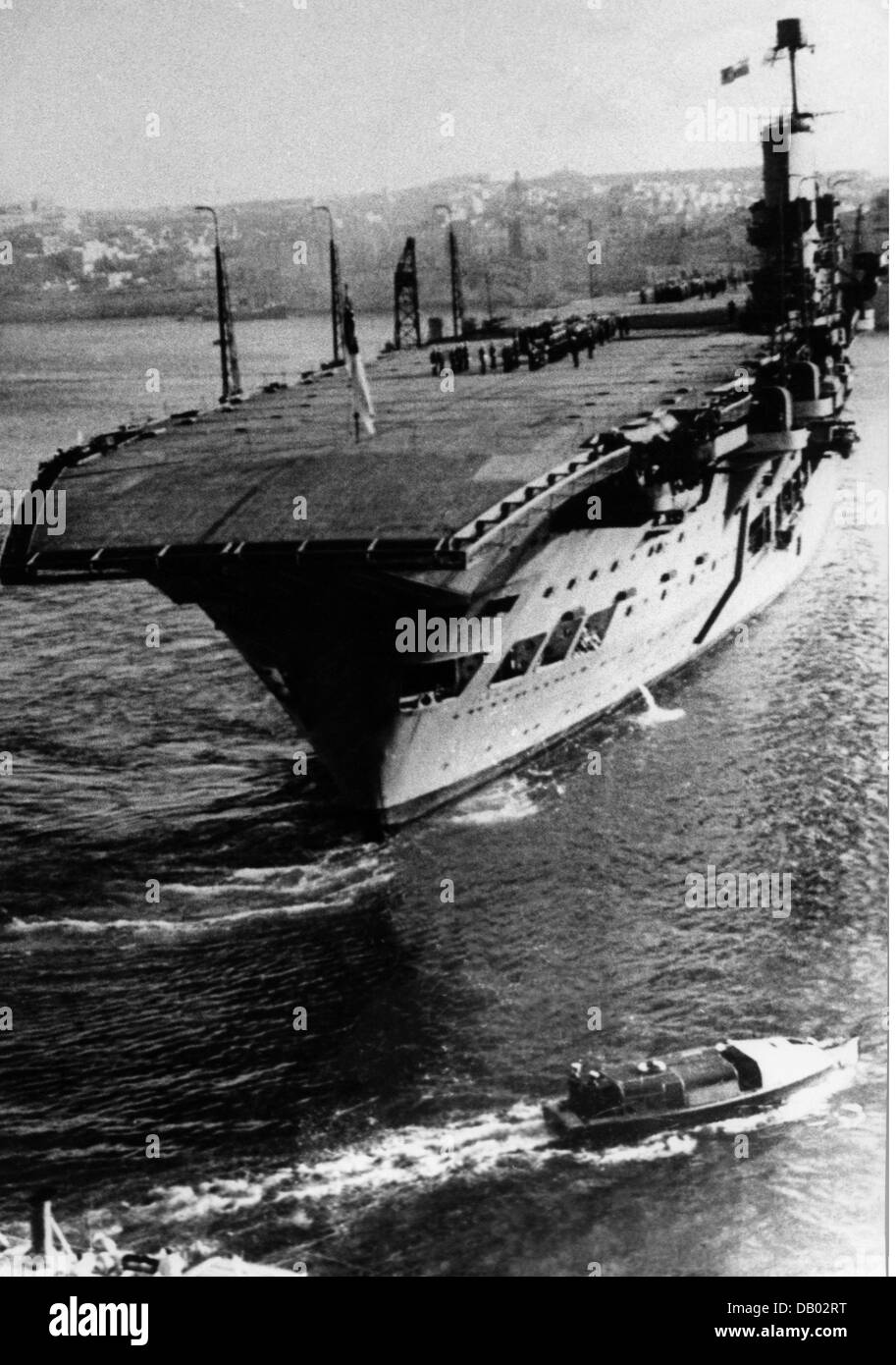 Transport/Transport, Navigation, Kriegsschiffe, Flugzeugträger HMS 'Courageous' der britischen Royal Navy, vor Malta, 1939, , Zusatzrechte-Abfertigung-nicht verfügbar Stockfoto